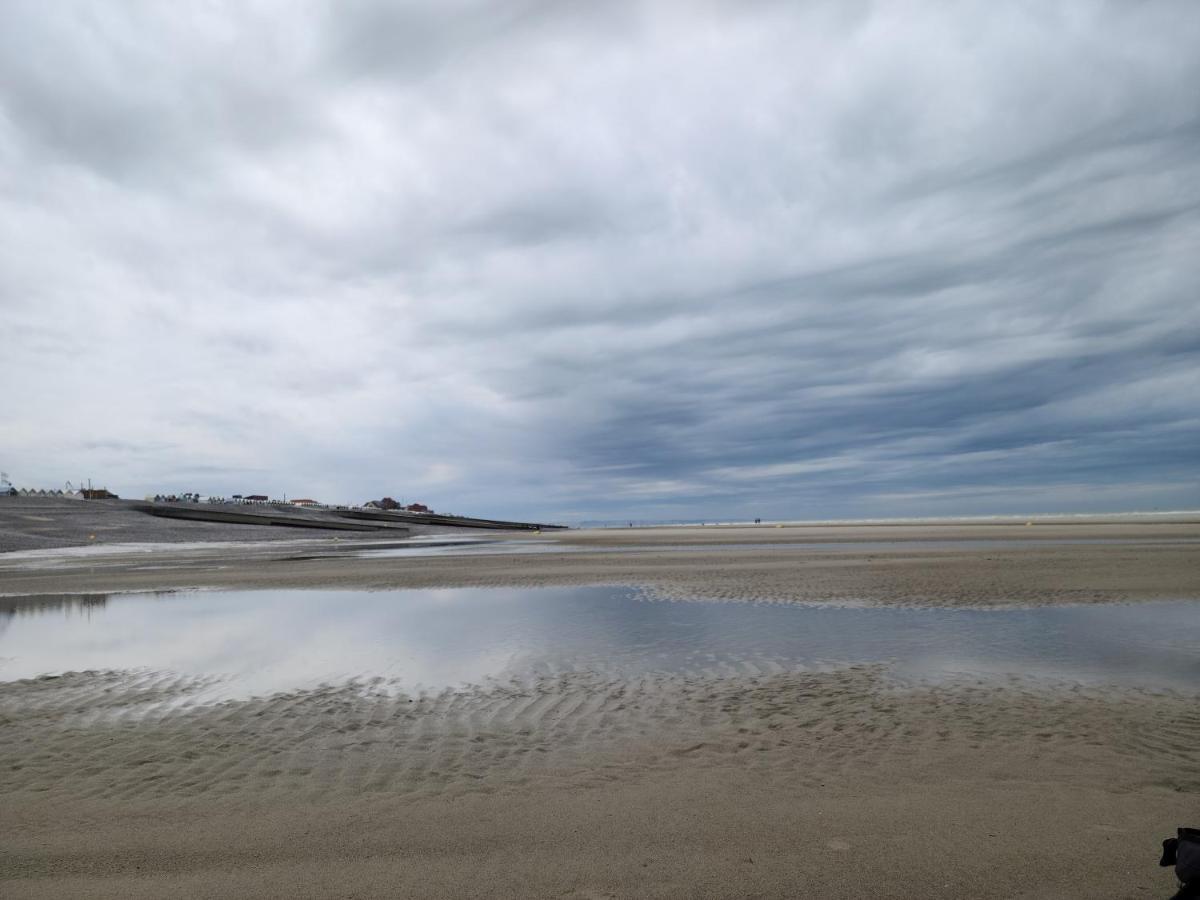 Gite Les Amoureux De La Baie Favières エクステリア 写真